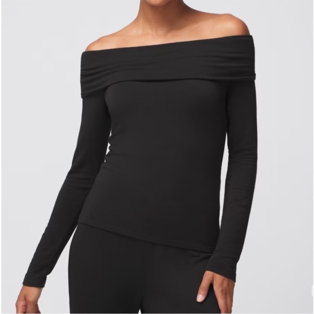WHITE HOUSE BLACK MARKET OVER THE SHOULDER FOLDOVER TOP BLACK SZ MED NWT